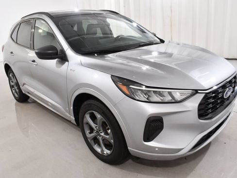 Used 2024 Ford Escape ST-Line w/ Tech Pack #1 AWD/4WD image 5