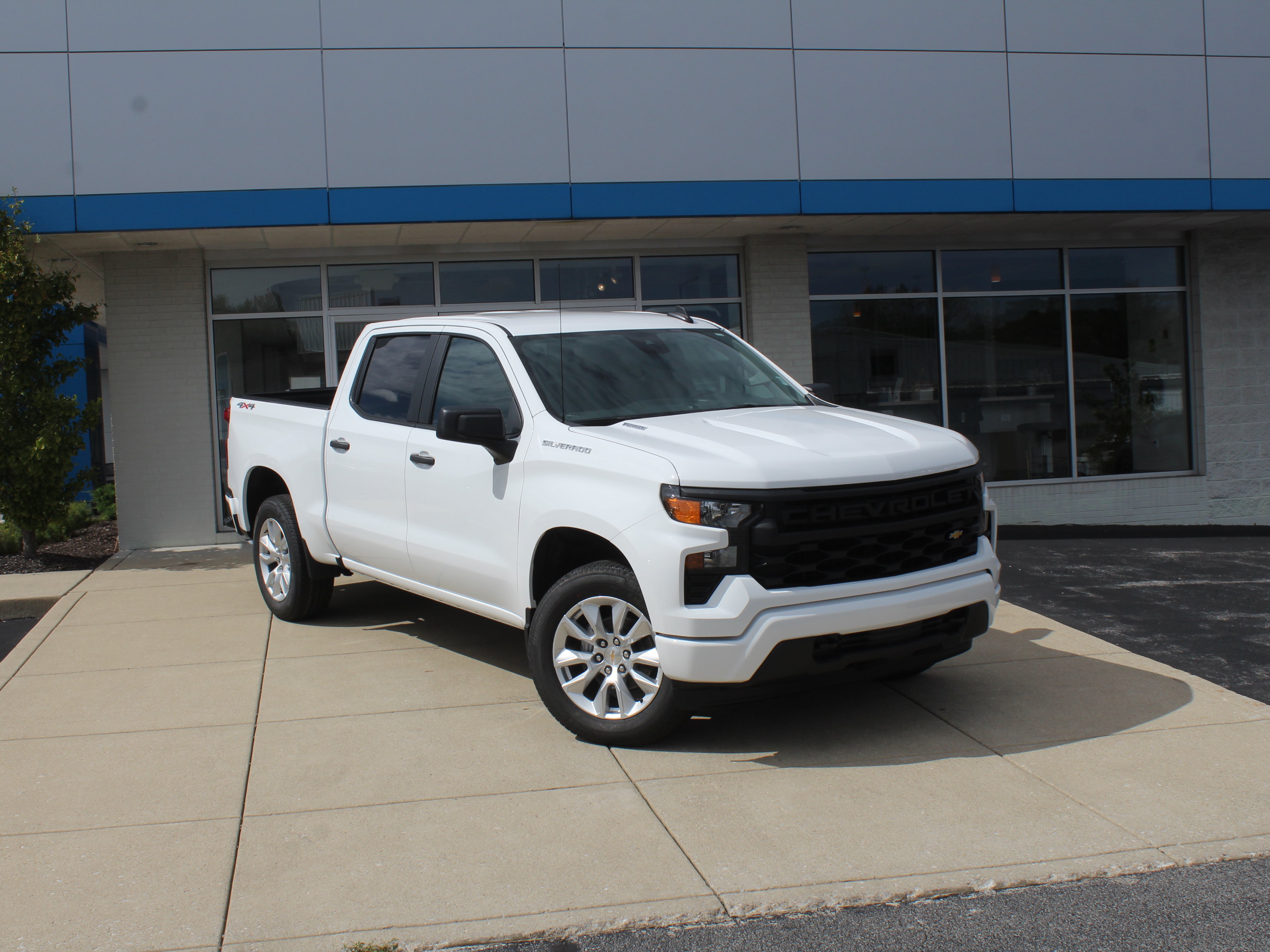 New 2026 Chevrolet Silverado 1500 Custom AWD/4WD image 4