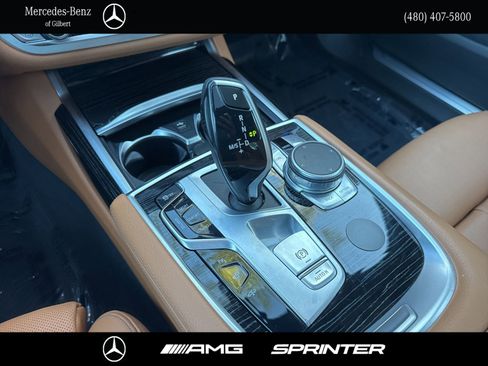 Used 2022 BMW 740i w/ M Sport Package RWD image 25