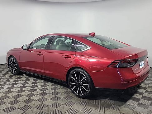 Certified 2023 Honda Accord Touring image 9