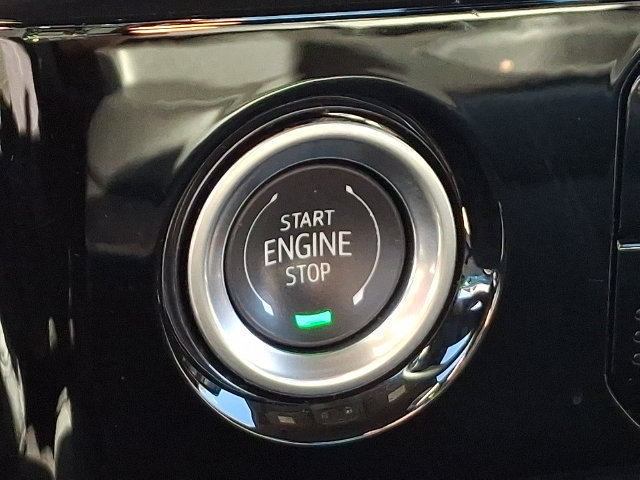 Used 2024 GMC Sierra 1500 Elevation w/ LPO, Elevation Black Package AWD/4WD image 18