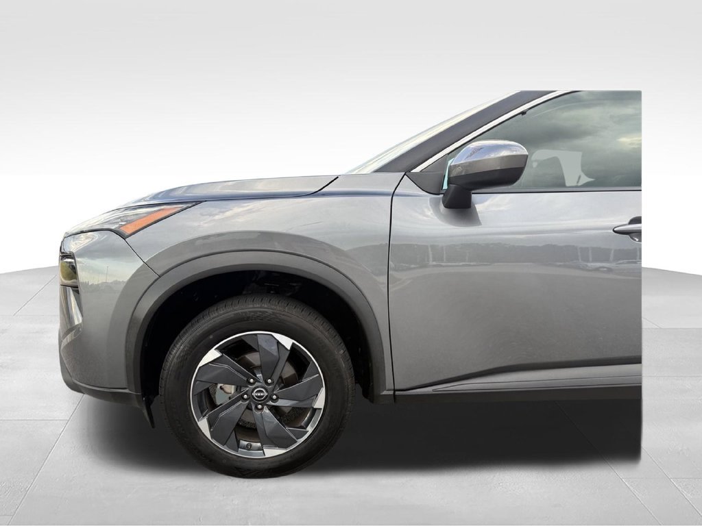 Used 2025 Nissan Rogue SV AWD/4WD image 45