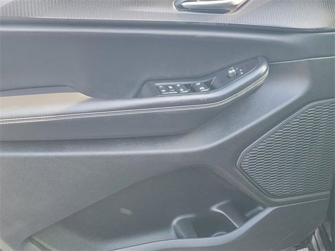 Used 2023 Jeep Grand Cherokee Laredo X image 10