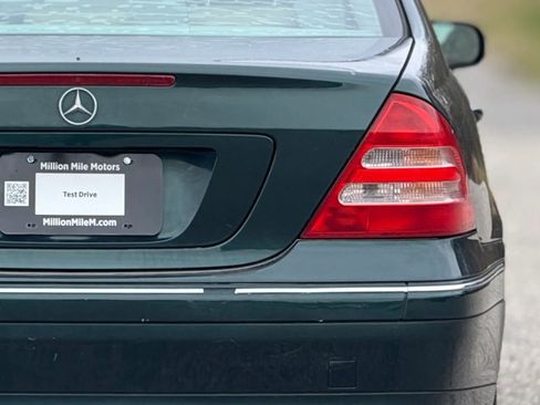 Used 2003 Mercedes-Benz C 240 Sedan image 14