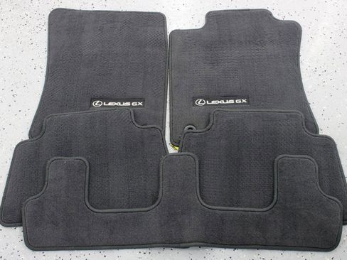 Used 2022 Lexus GX 460 Premium w/ Premium Package image 89