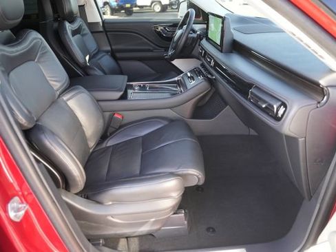 Used 2025 Lincoln Aviator Reserve w/ Equipment Group 201A image 21