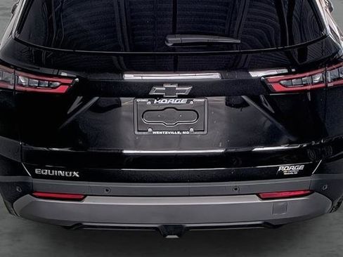 New 2026 Chevrolet Equinox LT w/ Convenience Package II FWD image 12