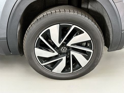 Used 2024 Volkswagen Atlas SE image 11