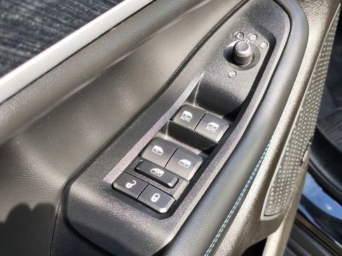 Used 2023 Jeep Grand Cherokee Trailhawk w/ Luxury Tech Group III image 17