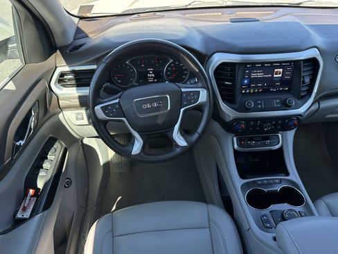 Used 2021 GMC Acadia SLT image 31