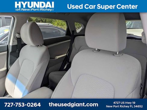 Used 2019 Hyundai Tucson SE FWD image 3