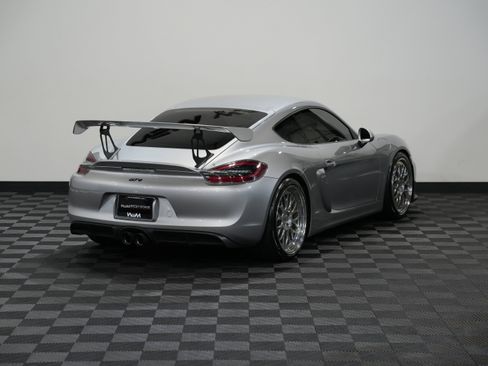 Used 2016 Porsche Cayman GT4 image 6