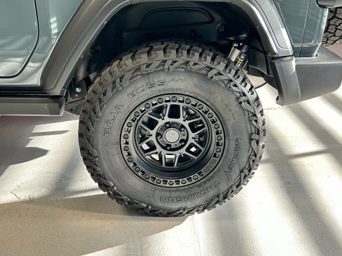 Certified 2025 Jeep Wrangler Sport AWD/4WD image 26