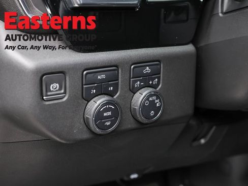 Used 2023 Chevrolet Silverado 1500 LT AWD/4WD image 22