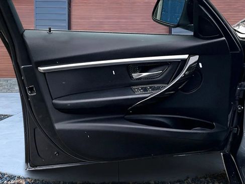 Used 2017 BMW 330i xDrive 330i xDrive Sedan 4D image 22