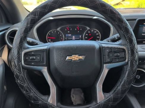 Used 2020 Chevrolet Blazer LT FWD image 18