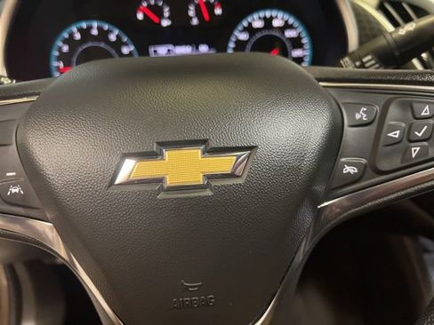 Used 2024 Chevrolet Malibu LT image 37