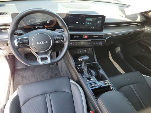 Used 2025 Kia K5 GT-Line w/ GT-Line Premium Package FWD image 8