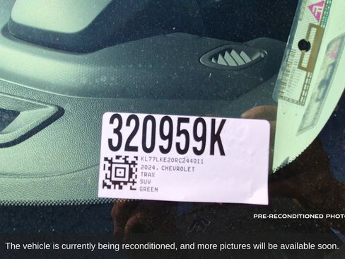Used 2024 Chevrolet Trax ACTIV FWD image 19