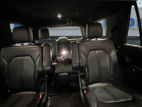 Certified 2021 Ford Expedition Limited image 17