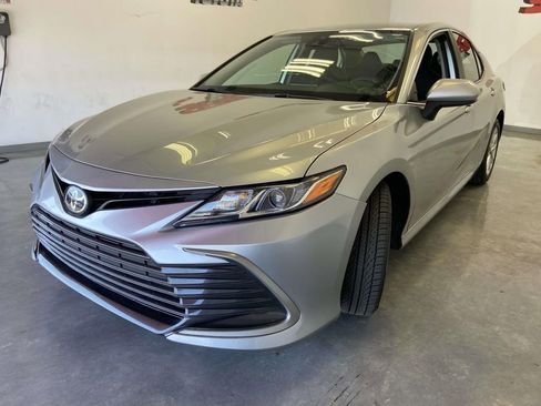 Used 2024 Toyota Camry LE image 7