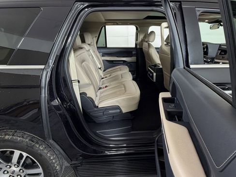 Used 2024 Ford Expedition Max Limited image 6
