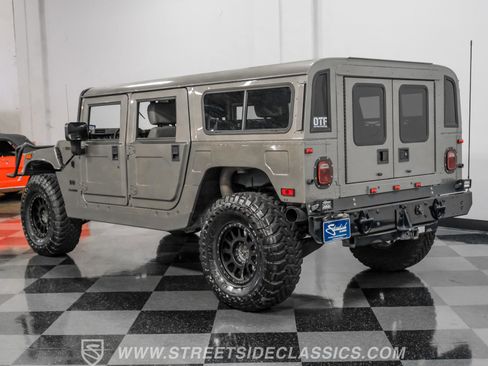 Used 2002 HUMMER H1 4-Door Wagon image 9