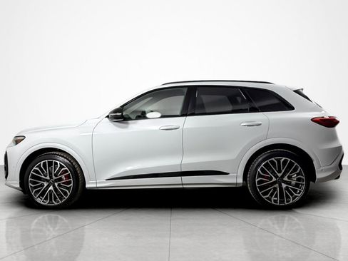 New 2025 Audi SQ5 Premium Plus image 3