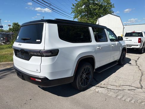 New 2026 Jeep Grand Wagoneer L 4WD image 3
