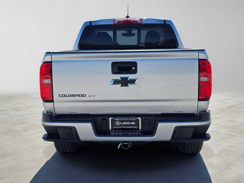 Used 2019 Chevrolet Colorado LT w/ Redline Special Edition RWD image 4