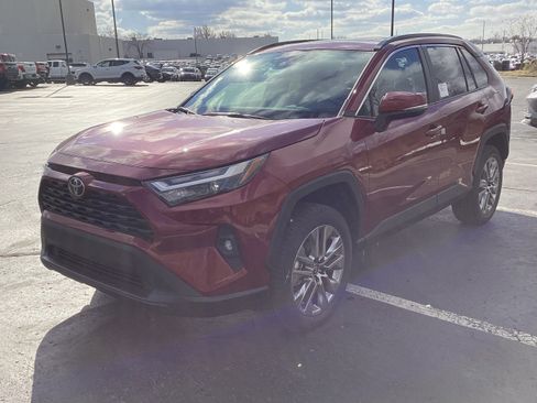 New 2025 Toyota RAV4 XLE Premium image 4