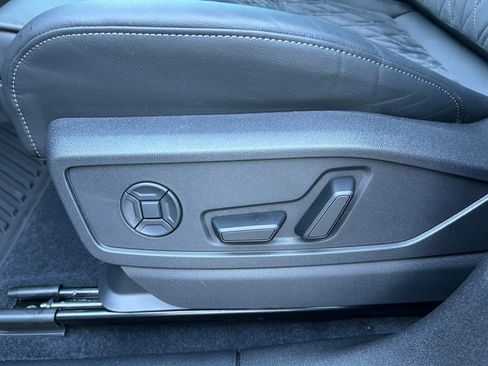 New 2025 Audi SQ5 Premium Plus image 21