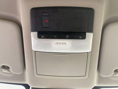 Used 2024 Nissan Rogue SV image 23