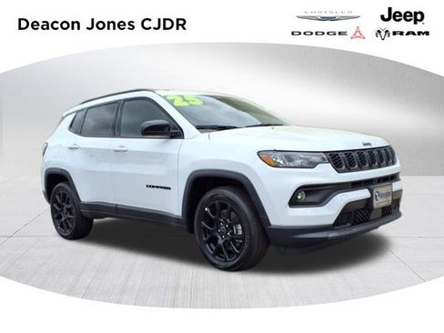 New 2025 Jeep Compass Latitude w/ Altitude Special Edition image 1