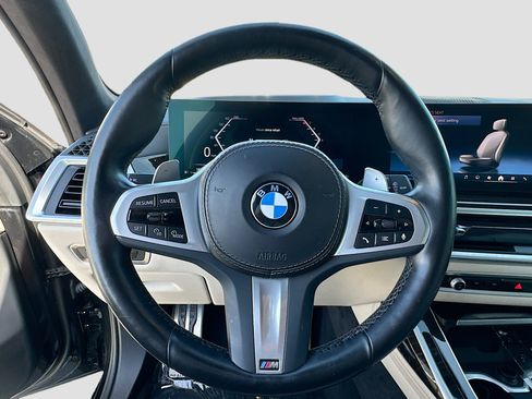 Used 2024 BMW X7 xDrive40i w/ Executive Package AWD/4WD image 11