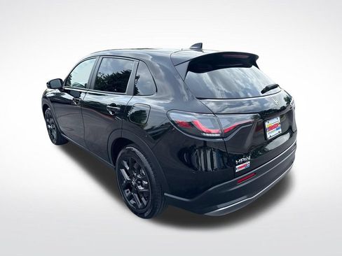 Certified 2025 Honda HR-V Sport image 3