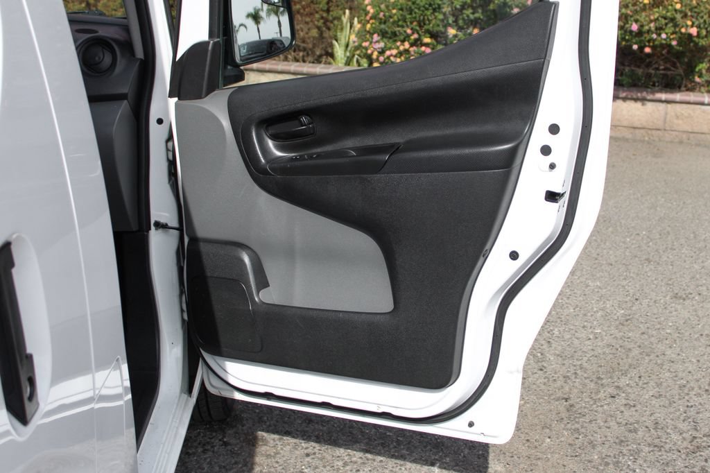 Used 2020 Nissan NV200 S w/ Back Door Glass Package FWD image 39