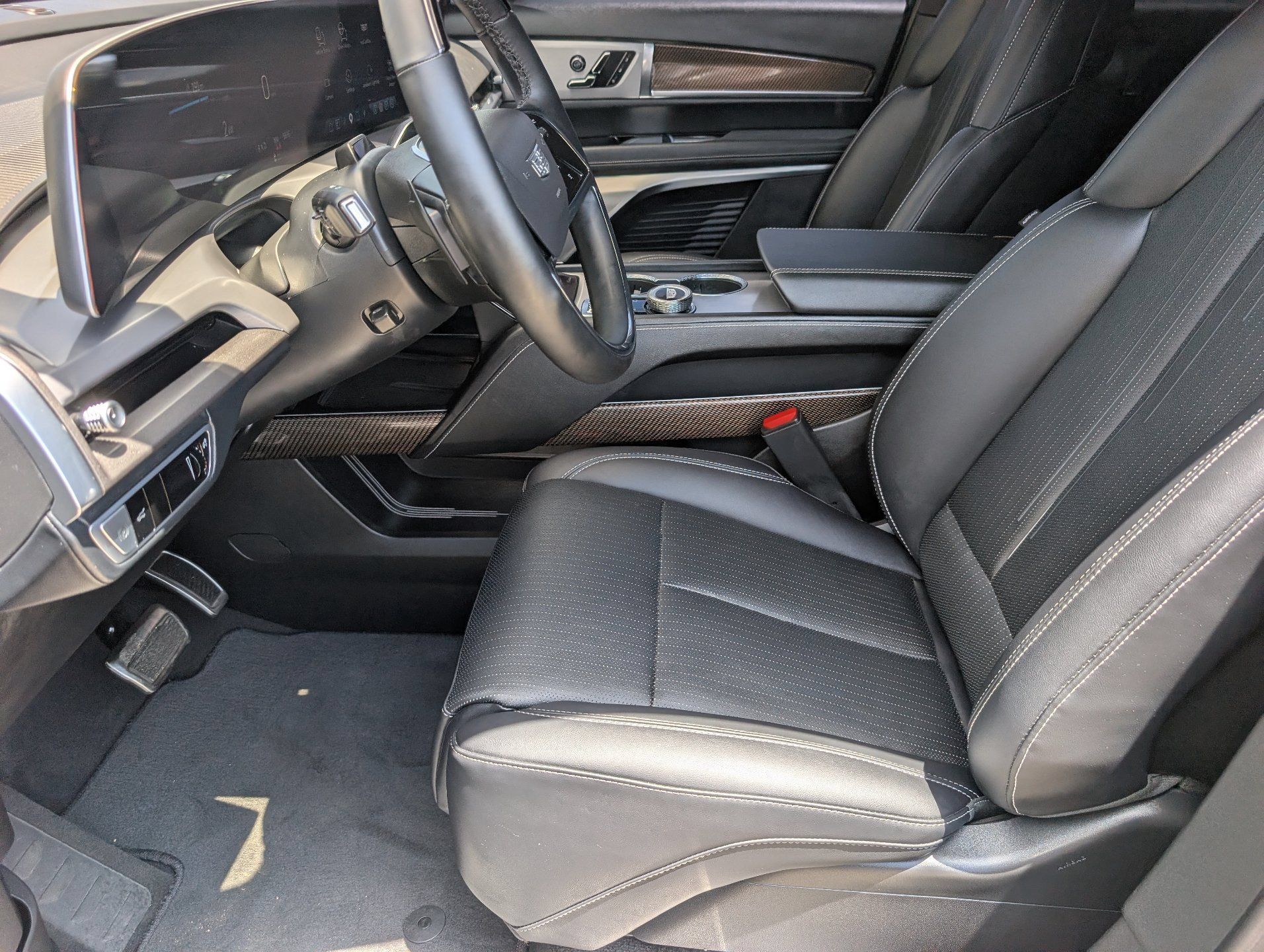Used 2026 Cadillac Vistiq Sport AWD/4WD image 18