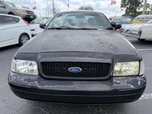 Used 2009 Ford Crown Victoria Police Interceptor image 8