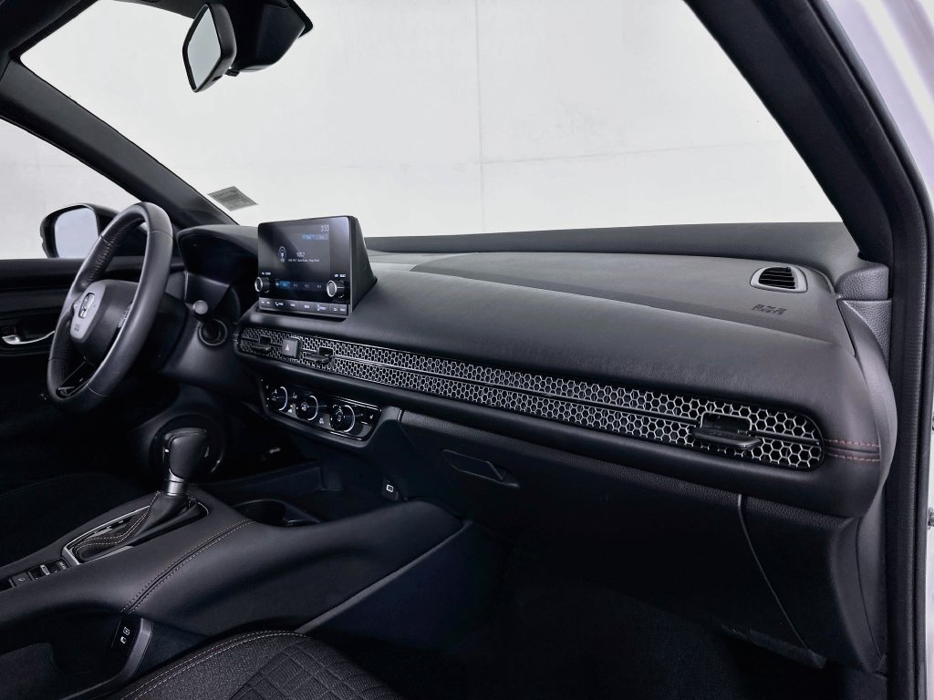 Certified 2024 Honda HR-V Sport image 27