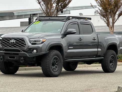 Used 2023 Toyota Tacoma SR5 image 8