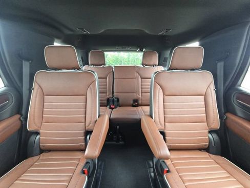 Used 2024 GMC Yukon Denali Ultimate AWD/4WD image 21