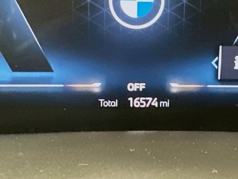 Used 2026 BMW X6 xDrive40i AWD/4WD image 17