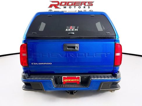 Used 2022 Chevrolet Colorado Z71 w/ Safety Package AWD/4WD image 12