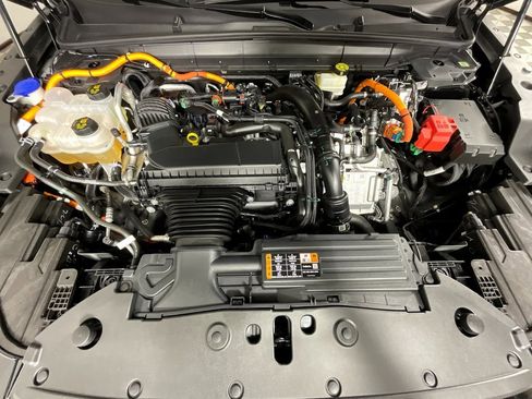 Used 2025 Lincoln Nautilus Premier image 28