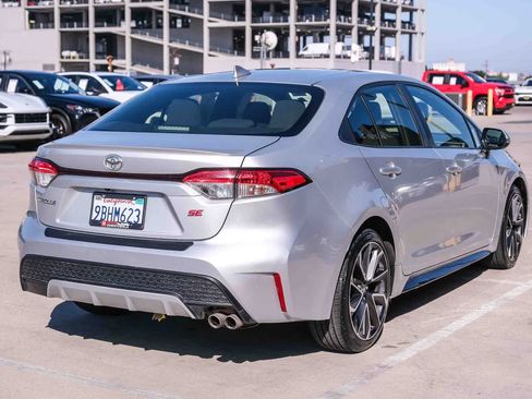 Certified 2022 Toyota Corolla SE FWD image 4