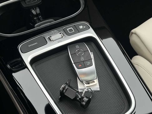 Used 2025 Mercedes-Benz CLA 250 4MATIC image 48