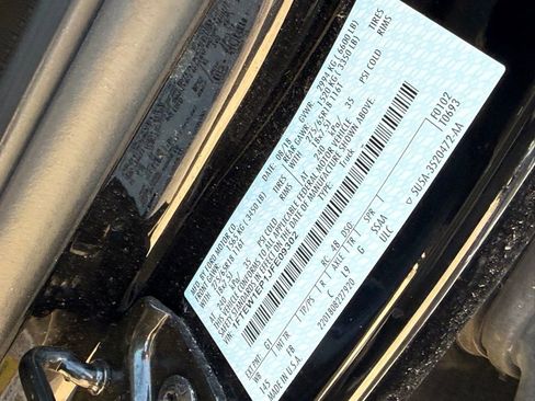 Used 2018 Ford F150 XLT w/ Equipment Group 302A Luxury image 10