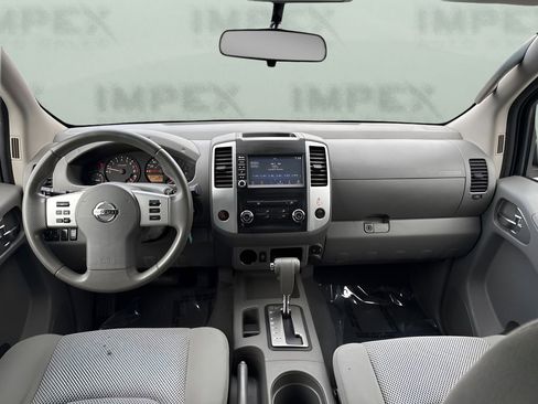 Used 2019 Nissan Frontier SV RWD image 11
