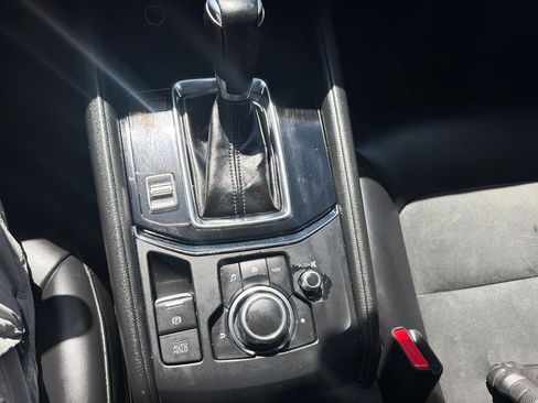 Used 2018 MAZDA CX-5 Touring w/ Preferred Equipment Package FWD image 30